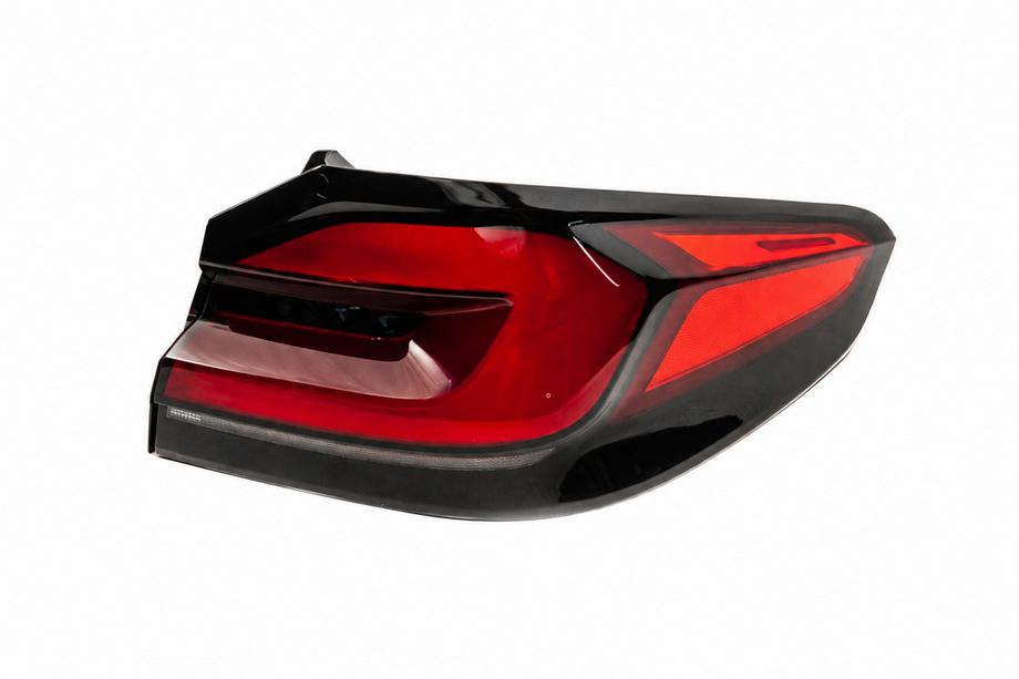 BMW řada 5 G30/G31 2017–2023 Výprodej! Zadní pravé vnější zadní světlo na blatník LCI-design (2017-2020) Image