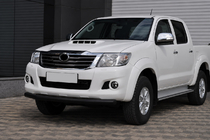Toyota Hilux 2006–2015 Přední ochranný rám ST008 Black (nerez) fotografie 2