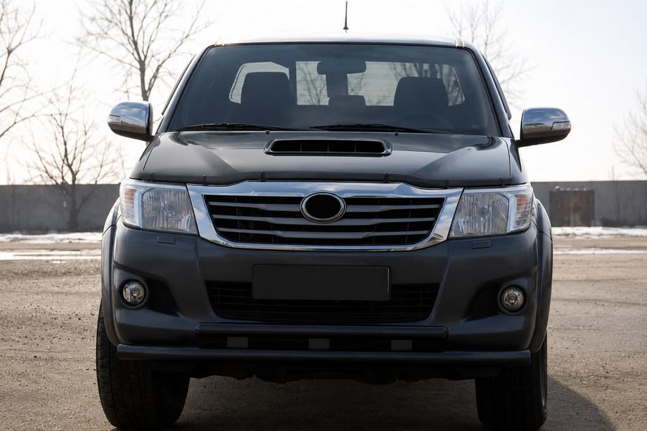 Toyota Hilux 2006–2015 Přední ochranný rám ST014 Black (nerez) Image
