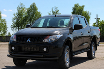 Mitsubishi L200 2015–2024 Přední ochranný rám ST014 Black (nerez) fotografie 2