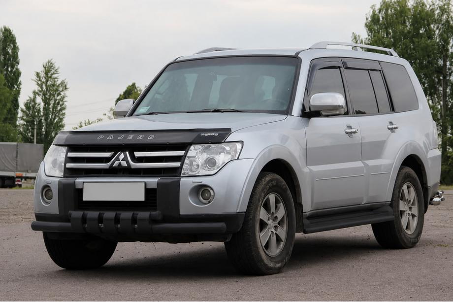 Mitsubishi Pajero Wagon III 1999–2006 Přední ochranný rám ST015 Black (nerez) Image