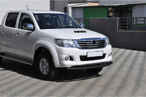 Toyota Hilux 2006–2015 Přední ochranný rám ST017 Black (nerez) fotografie 2