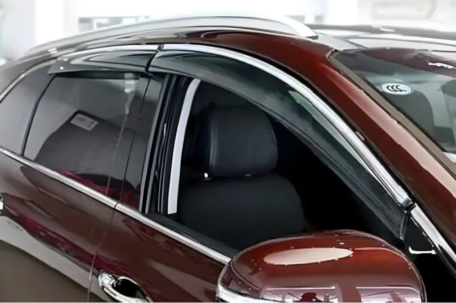 Lexus LS 2007–2017 Okenní deflektory s chromovanou lištou Long (HIC, 4 ks) Image