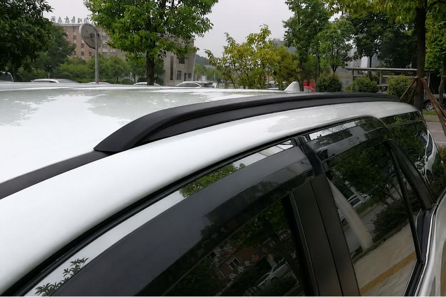 Toyota 4Runner 2009–2024 Integrované střešní ližiny černé OEM (2016-, hliník) Fotografie 2