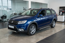 Dacia Logan MCV 2013–2020 Boční nášlapy New Vision Black (2 ks, hliník) fotografie 1