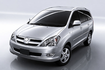 Toyota Innova 2015– Integrované střešní podélníky šedé OEM (hliník) fotografie 1