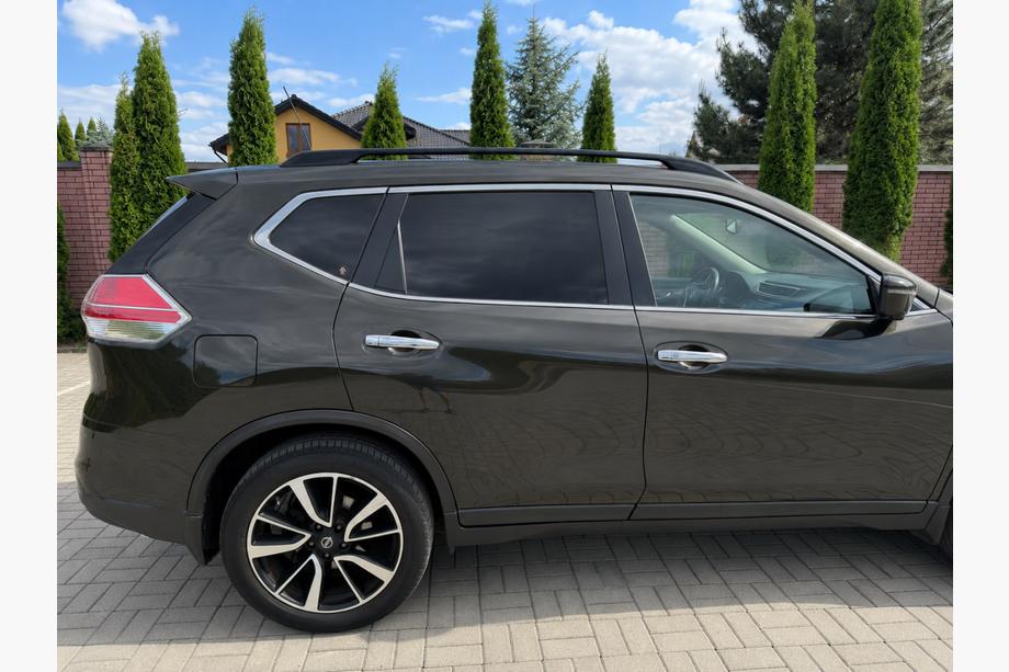 Nissan X-trail T32/Rogue 2014–2021 OEM černé střešní ližiny (pro X-trail, hliník) Image