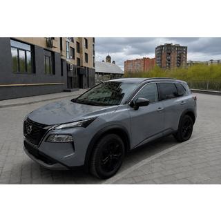 Integrované střešní podélníky černé OEM (ABS plast) Nissan X-trail T33/Rogue 2022– fotografie 1