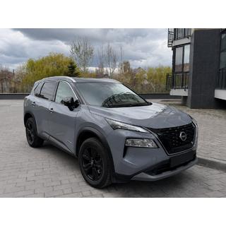 Integrované střešní ližiny šedé OEM (ABS plast) Nissan X-trail T33/Rogue 2022– fotografie 1