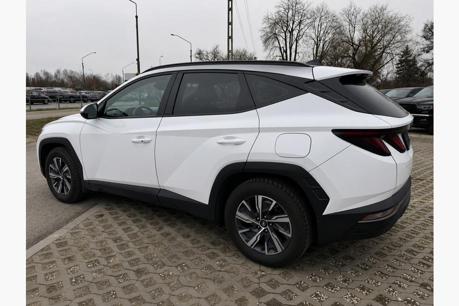 Hyundai Tucson NX4 2021– Integrované střešní ližiny černé OEM (Long, hliník, montáž lepením) Image