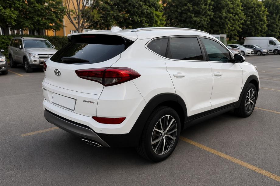 Hyundai Tucson TL 2016–2021 Integrované střešní podélníky šedé OEM (ABS plast, montáž lepením) Fotografie 1