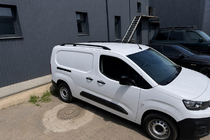 Citroen Berlingo/Multispace 2018– Černé střešní ližiny (turecký design) Standardní, plastové patky fotografie 3