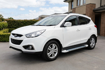 Hyundai IX-35 2010–2015 Boční nášlapy Allmond White (2 ks, hliník) fotografie 1