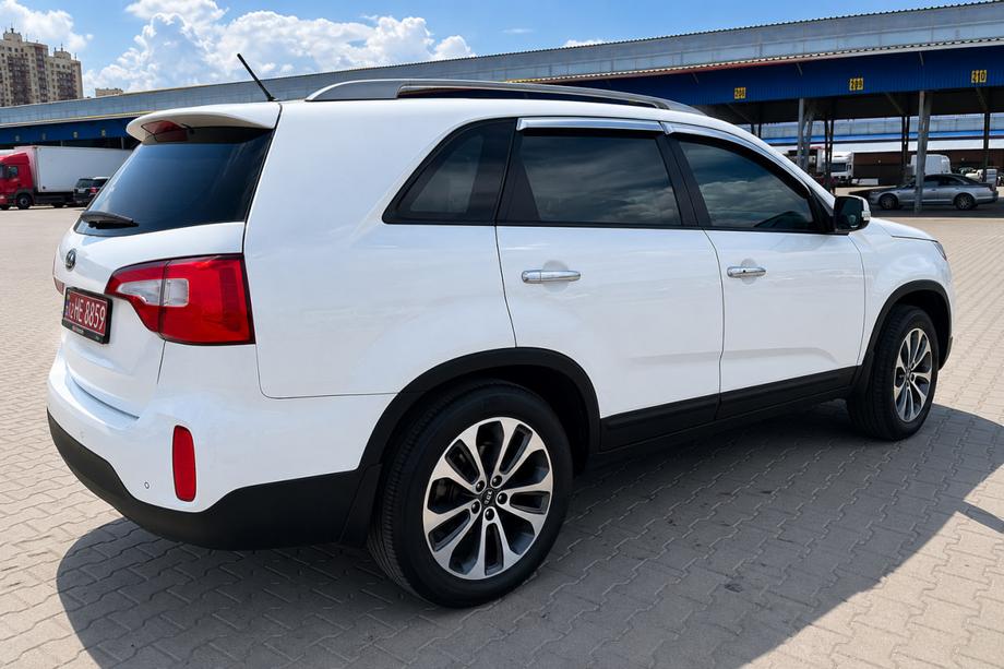 Kia Sorento II XM 2009–2014 Střešní ližiny šedé OEM (hliník, montáž lepením) Fotografie 2