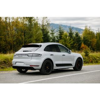 Integrované střešní ližiny černé OEM (hliník, montáž lepením) Porsche Macan 2014–2024 fotografie 1