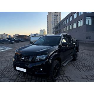 Střešní podélníky šedé OEM (ABS plast, montáž lepením) Nissan Navara/NP300 2016– fotografie 1