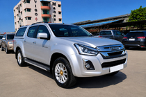 Isuzu D-Max 2011–2019 Černé OEM střešní ližiny (ABS plast, montáž lepením) fotografie 1