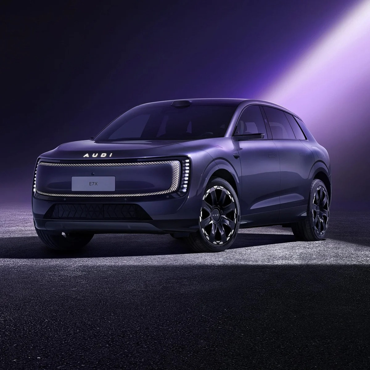 Velký crossover Audi E7X vstoupil na trh za nižší cenu, než se čekalo