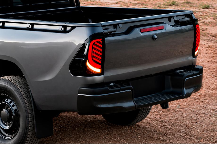Toyota Hilux 2015– Zadní světla V1 (2 ks) Image