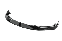 BMW řada 8 G14/G15/G16 2018– Přední lip spoiler (černý lesk) fotografie 4