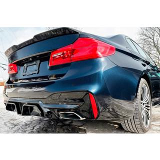 Difuzor zadního nárazníku ve stylu CS (pro M-Sport/M5 F90, ABS) fotografie 2