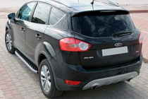 Ford Kuga/Escape 2013–2019 Boční nášlapy BlackLine (2 ks, hliník) fotografie 1