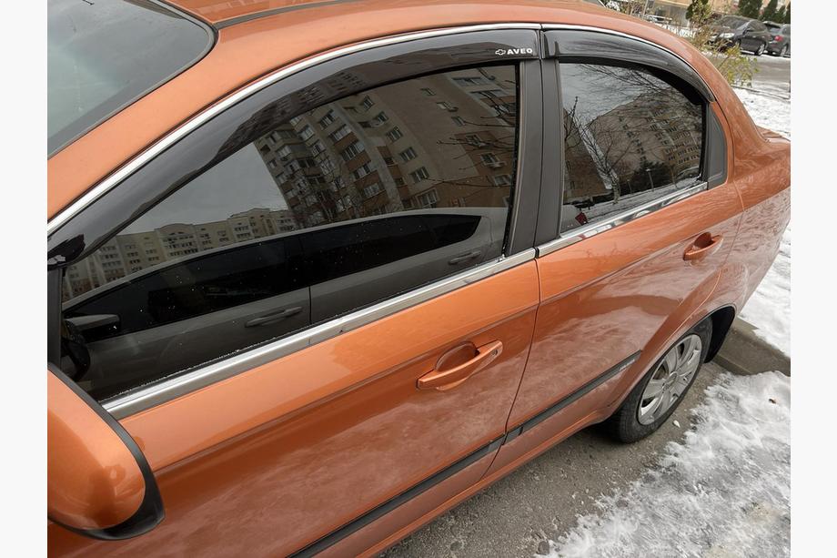 Chevrolet Aveo T250 2005–2011 Spodní lišty oken (4 ks, nerez) Hatchback Image