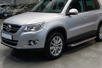Volkswagen Tiguan 2007–2016 Boční prahy BlackLine (2 ks, hliník) fotografie 1