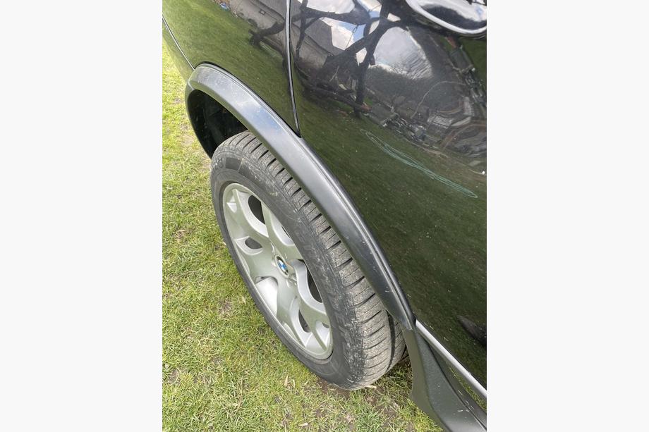 BMW X5 E53 1999–2006 Nástavce lemu blatníků ALPINA (6 ks, k lakování) Fotografie 3