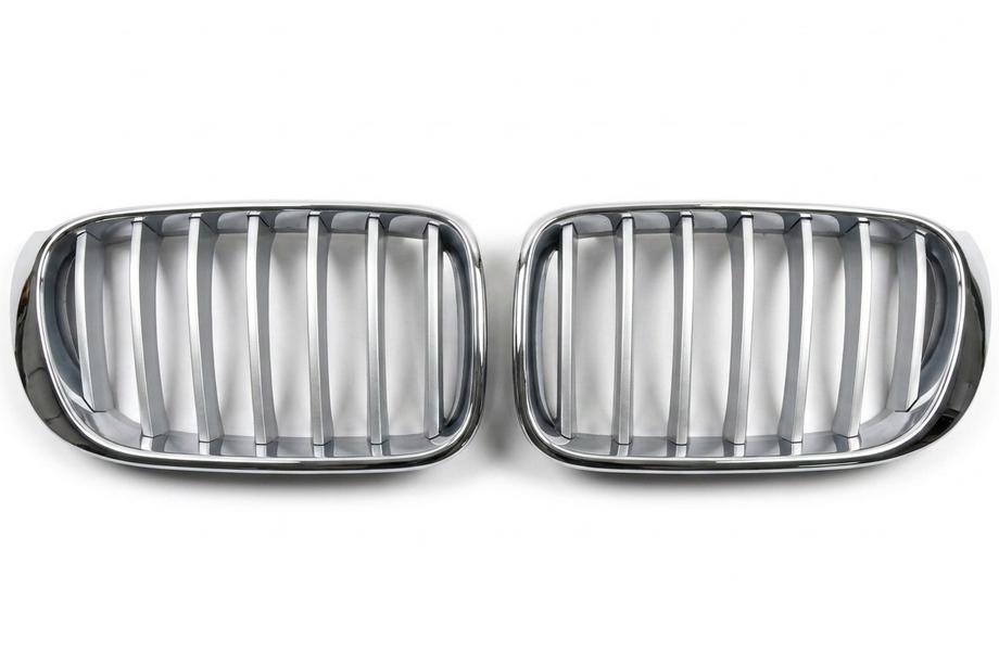 BMW X3 F25 2011–2018 Mřížky ledvinek 1Bar (2014-2018, šedé s chromovým lemem) Image