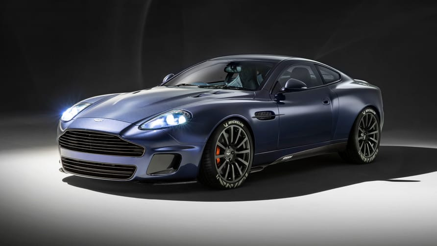 Aston Martin představil Vanquish 25: jen 50 jubilejních V12 v karoseriích Coupe a Volante