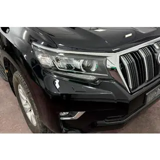 Řasa na světlomet – pravá (1 ks, pro LED) Toyota Land Cruiser Prado 150 2009–2023 fotografie 1