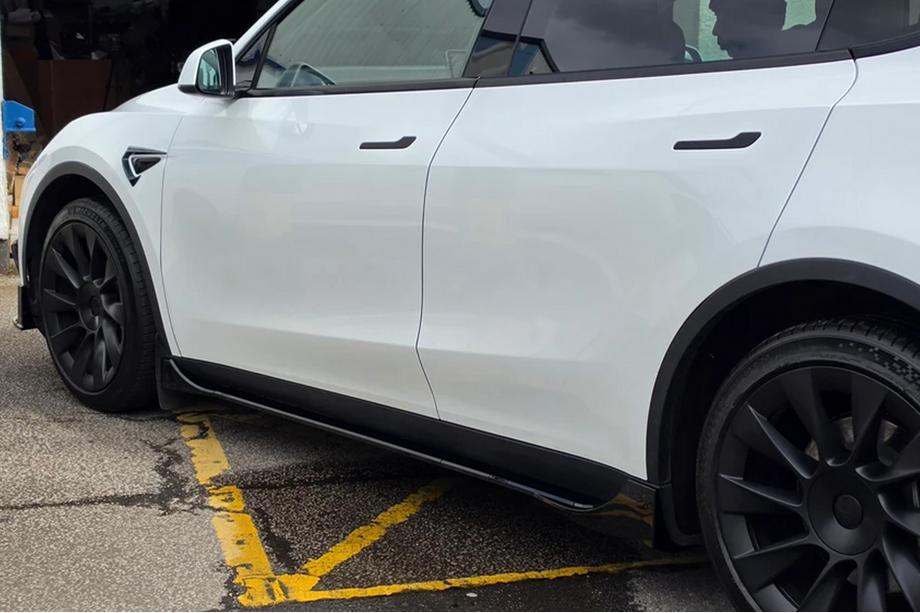 Tesla Model Y 2020– Kryty prahů Fast (pro 2020-2024) Image