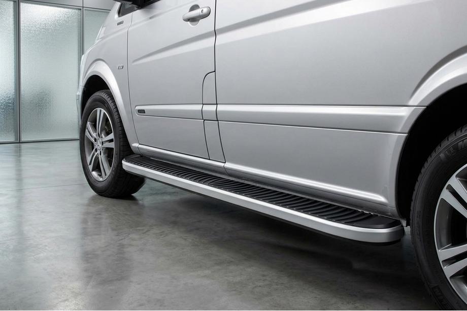 Mercedes Viano 2004–2014 Boční nášlapy Tayga Grey (2 ks, hliníkové) Image