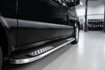 Mercedes Vito/V-class W447 2014– Boční nášlapy Tayga V2 (2 ks, hliník) fotografie 1