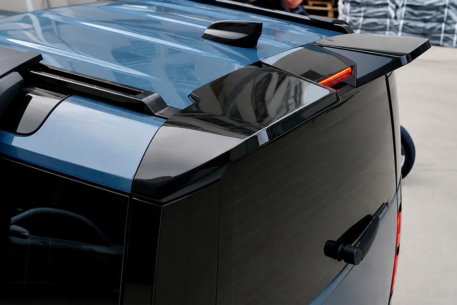 Land Rover Defender 2019– Spoiler V2 (černý) Image