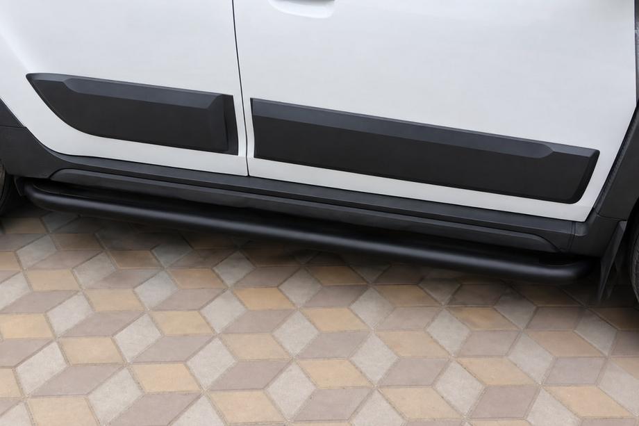 Dacia Duster 2018–2024 Boční nášlapy Premium (2 ks, nerez) Black Image