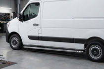 Nissan NV400 2010–2024 Boční nášlapy Maydos V1 (2 ks, hliník) fotografie 1