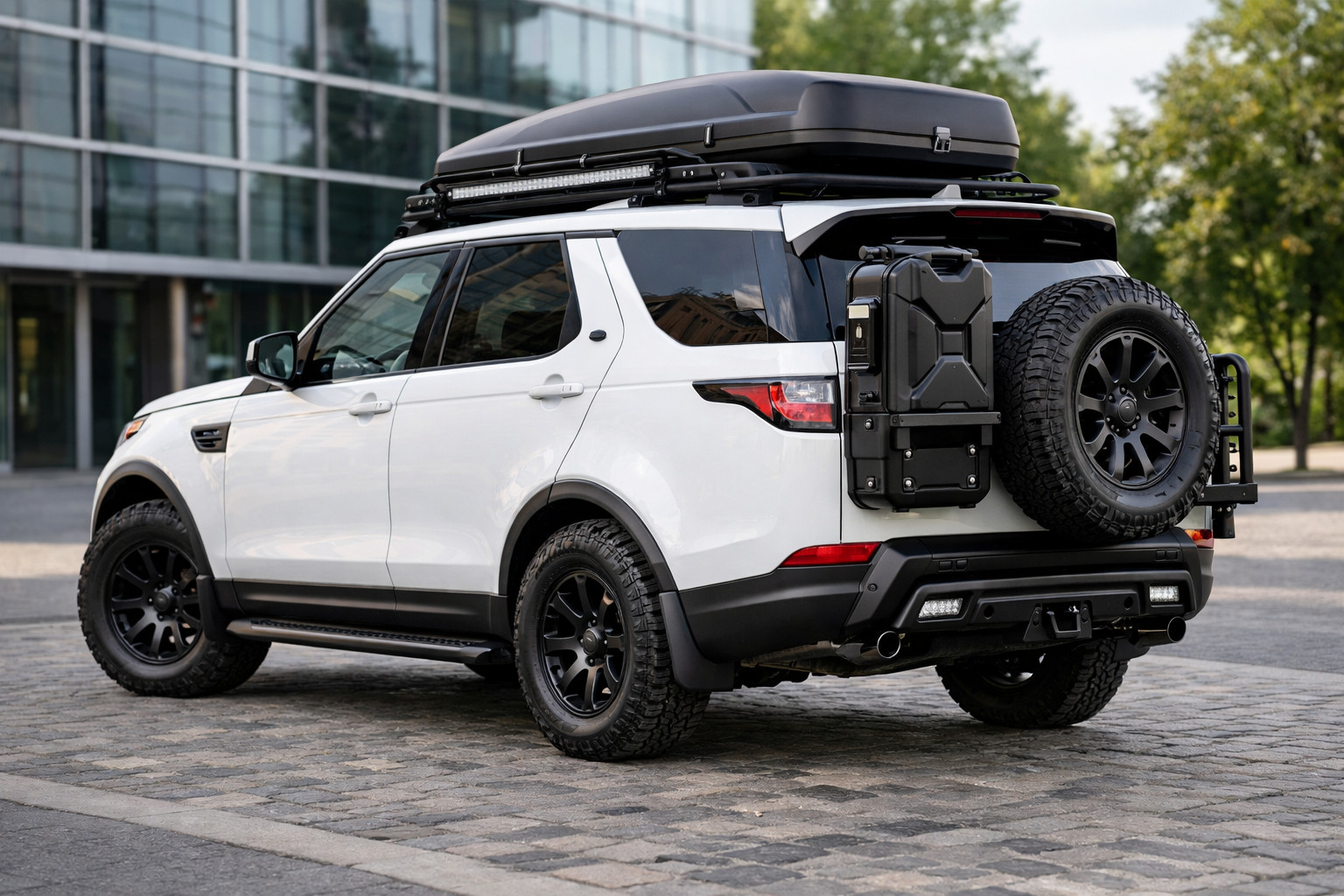 Balíček úprav pro Land Rover Discovery 5 po koupi do města i na cesty