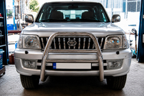 Toyota Land Cruiser 90 Prado 1996–2002 Přední ochranný rám QT008 (nerez) fotografie 1