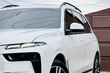 BMW X7 G07 2019–: montáž faceliftového kitu LCI M-Performance fotografie 6