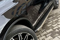 Volkswagen Touareg 2002–2010 Boční prahy BlackLine (2 ks, hliník) fotografie 3