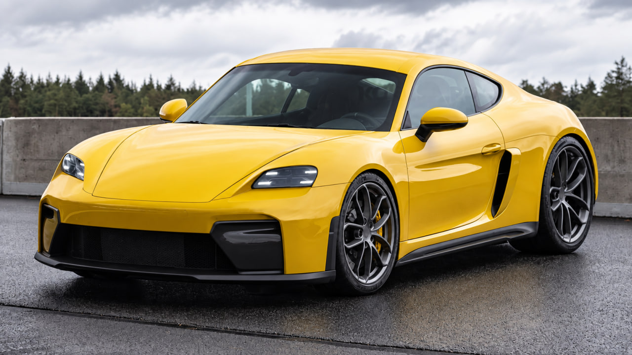 Porsche 718 EV 2027: prototyp téměř bez kamufláže na Nürburgringu