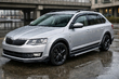 Startovní upgrade Skoda Octavia A7 do města, deště a čistých prahů fotografie 1