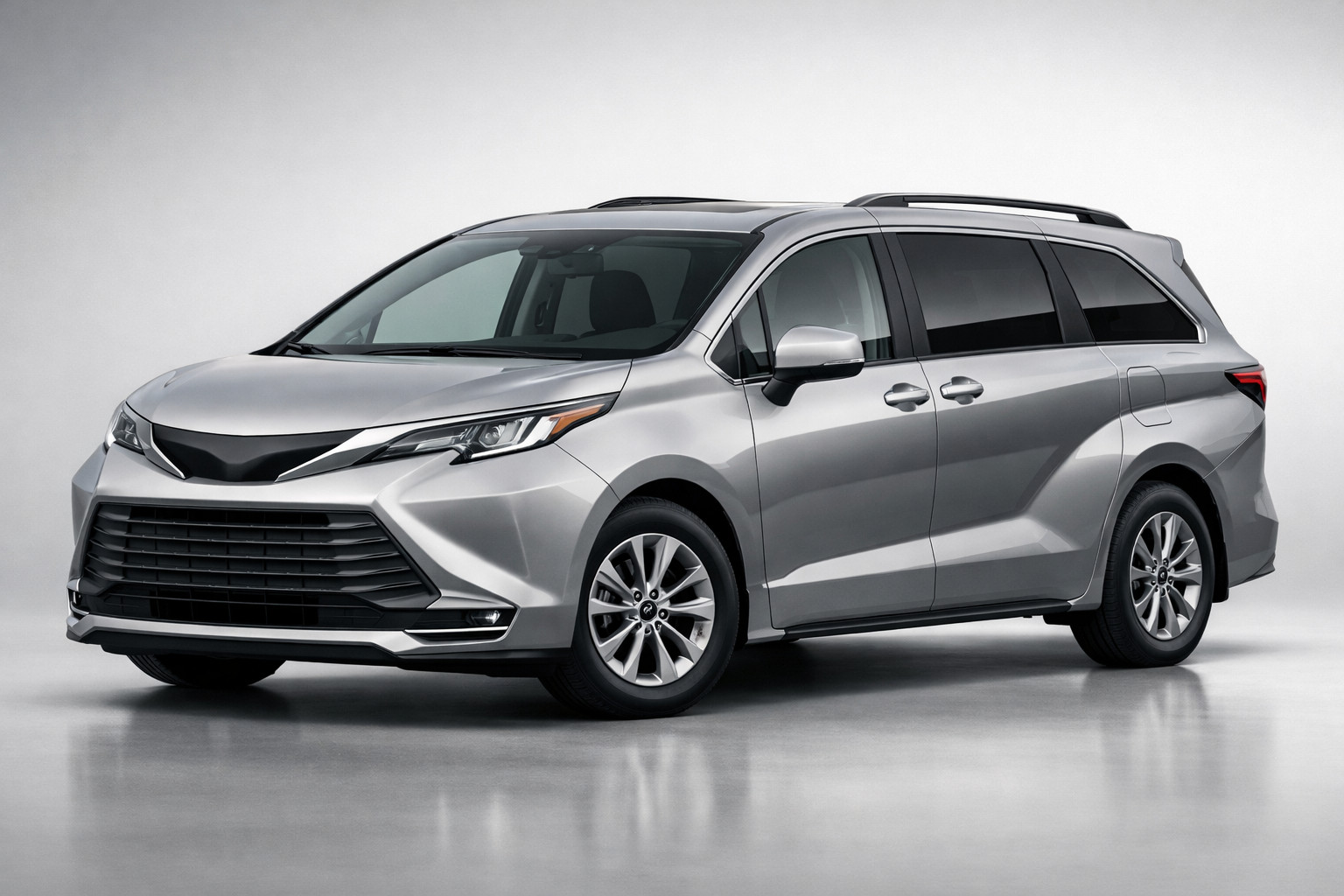 Test Toyota Sienna (4. generace): rodinný minivan na dlouhé cesty