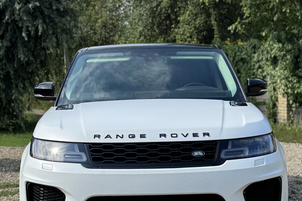 Range Rover Sport L494 2018–2022: montáž body kitu SVR – naše práce Fotografie 19