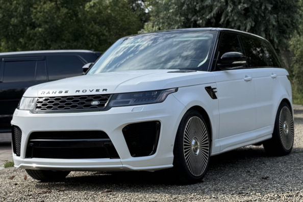 Range Rover Sport L494 2018–2022: montáž body kitu SVR – naše práce Fotografie 17