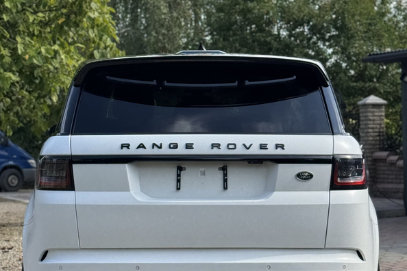 Range Rover Sport L494 2018–2022: montáž body kitu SVR – naše práce Fotografie 15