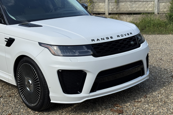 Range Rover Sport L494 2018–2022: montáž body kitu SVR – naše práce Fotografie 11