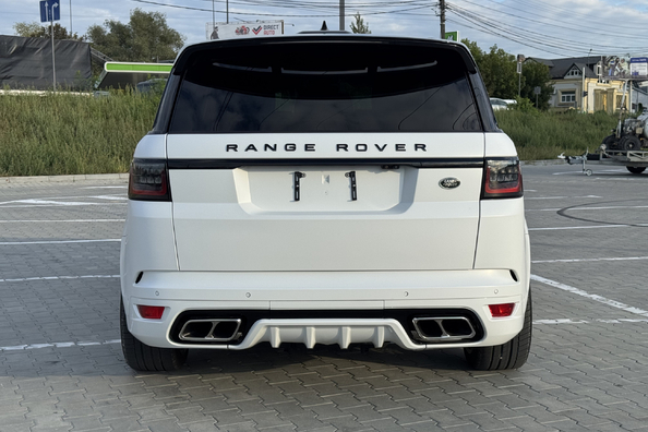 Range Rover Sport L494 2018–2022: montáž body kitu SVR – naše práce Fotografie 10
